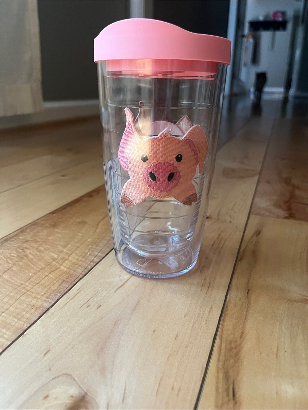 NWT embroidered PIG TERVIS tumbler with pink lid